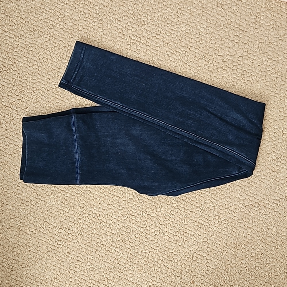 TNA leggings